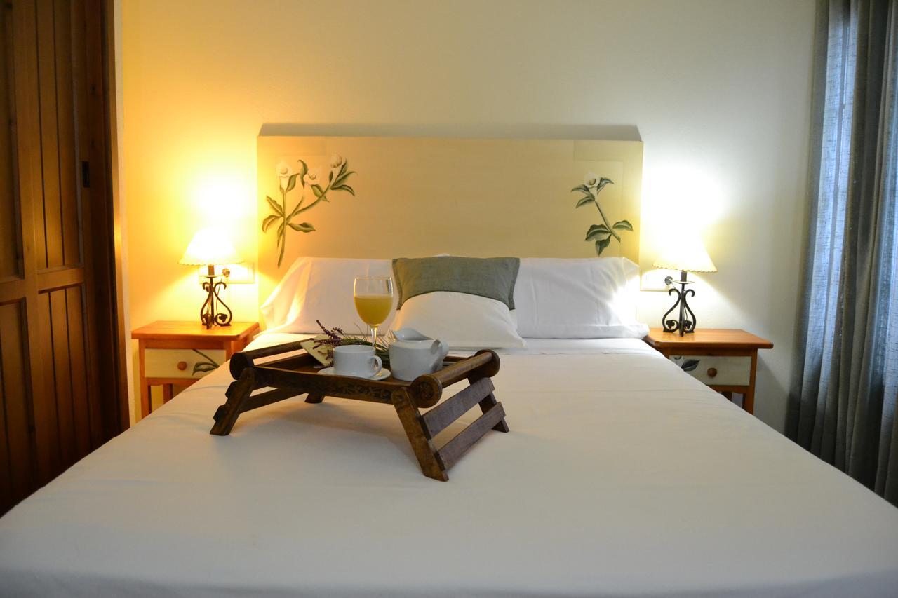 Hostal Toribio Galaroza Extérieur photo