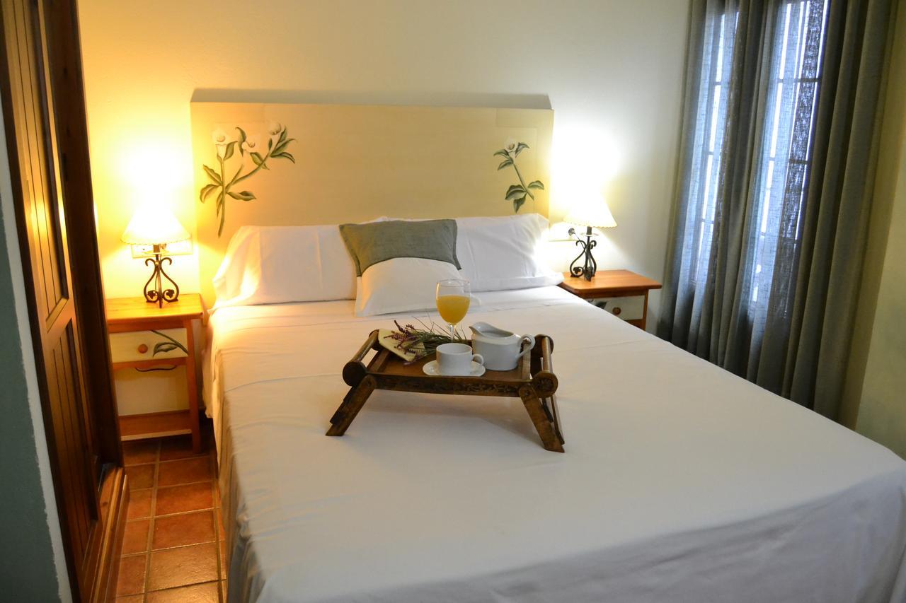 Hostal Toribio Galaroza Extérieur photo